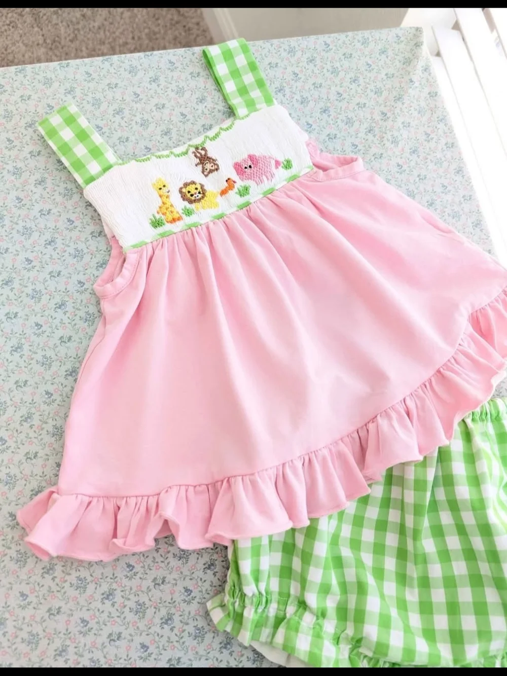 18 Mos Smocked Zoo Animal Bloomer Set